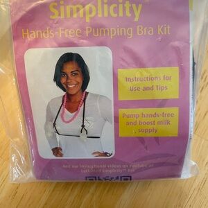 Simplicity Hands-Free Pumping Bra Kit - new